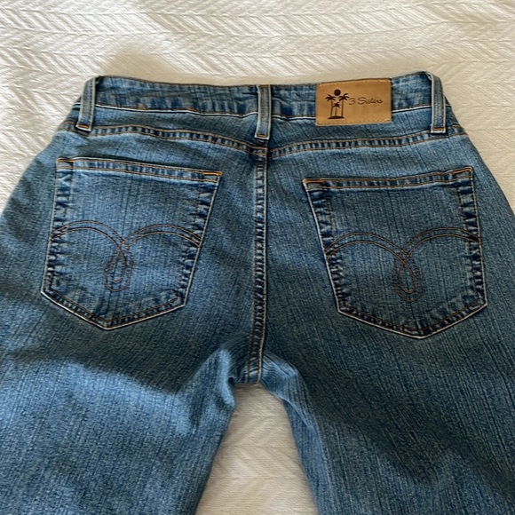 3 Sisters Blue 5 Pocket Jeans with Brocade Hem & Leopard Vent 2 - Picture 5 of 11